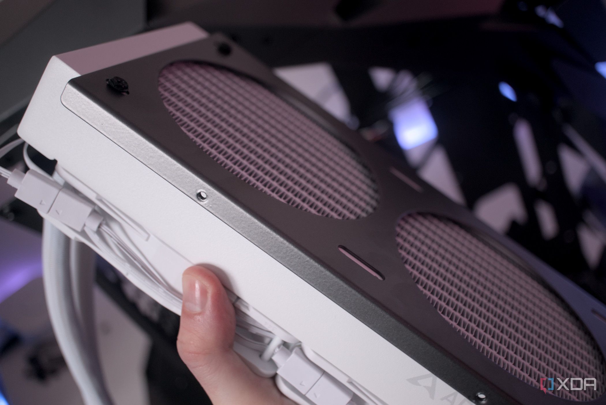 Vetroo K1 Pangolin review: I hated building a PC inside this cool ...