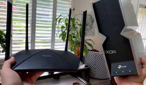 Speedefy KX450 left hand, TP-Link Archer BE800 right hand, both good routers