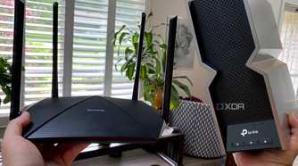 Speedefy KX450 left hand, TP-Link Archer BE800 right hand, both good routers