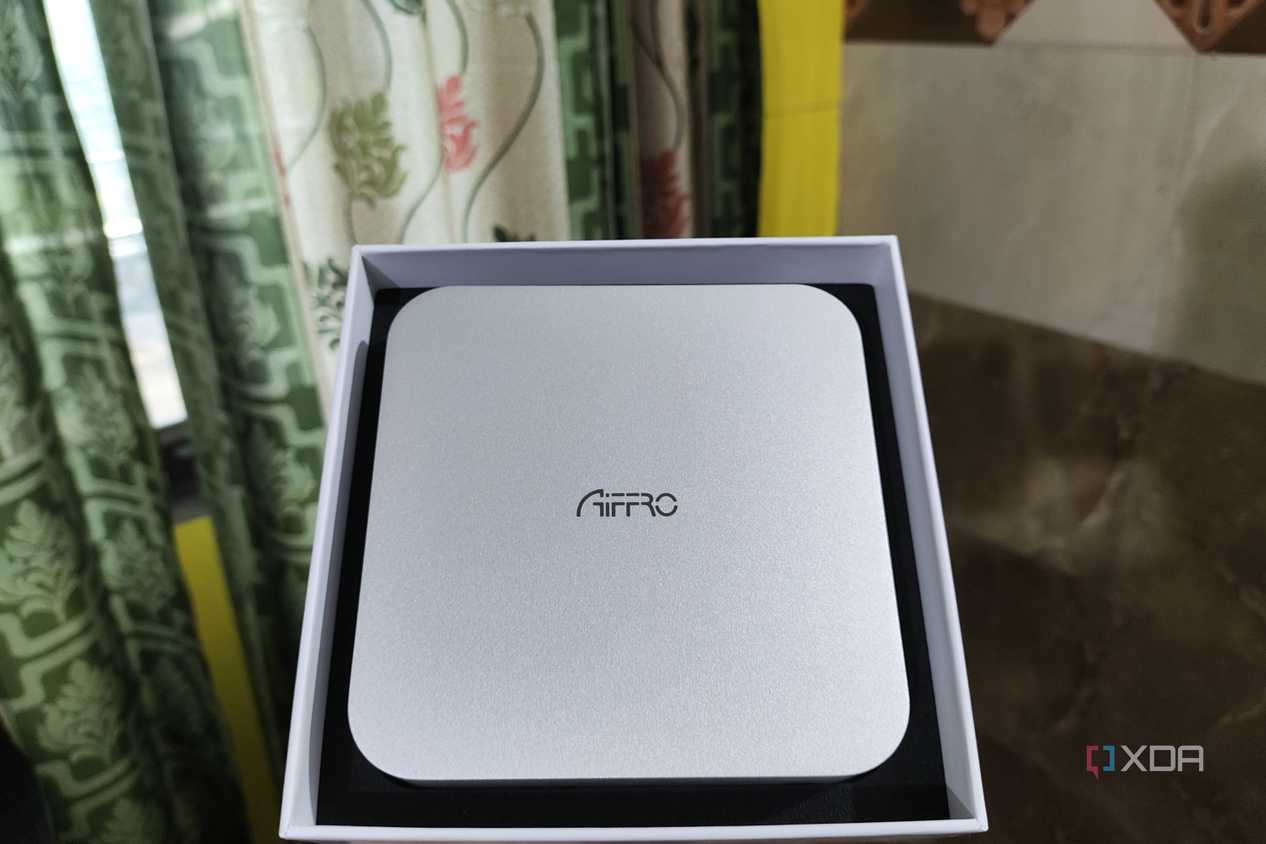 An Aiffro K100 NAS kept in a box