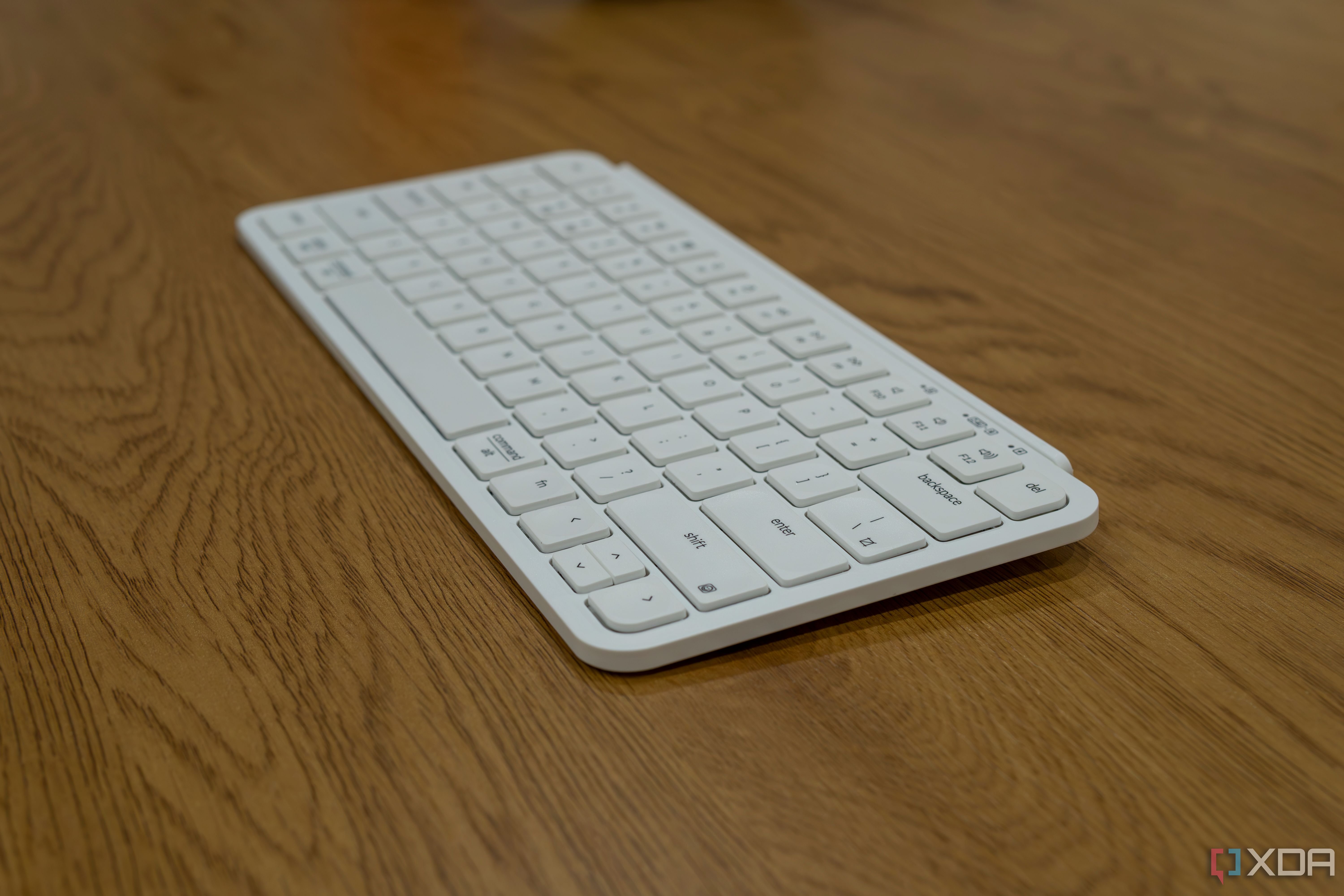Keychron B1 Pro + keychron m7 セット Keychron B1 Pro Ultra-Slim Wireless Keyboard