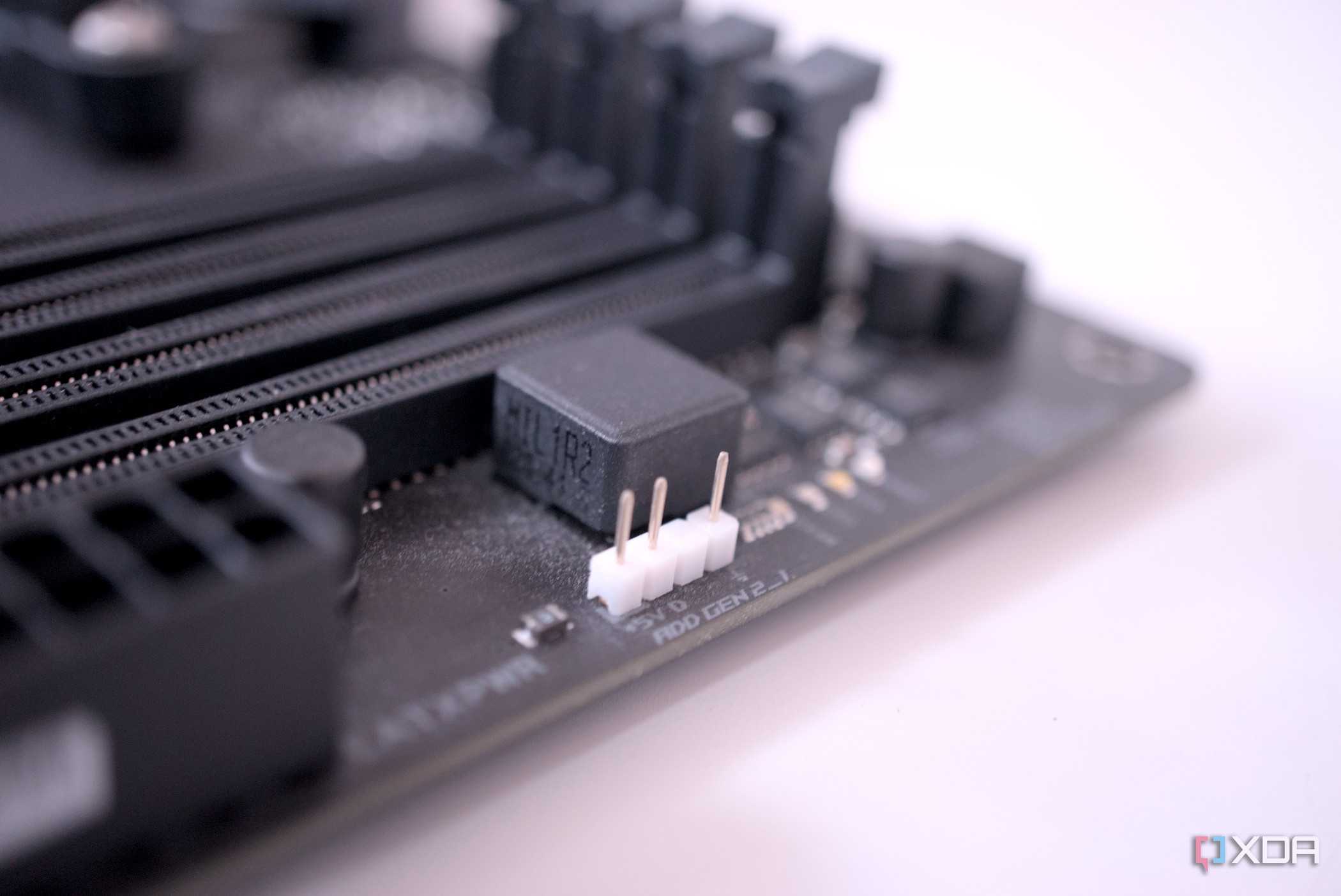 Asus ROG Strix X570-E Gaming A-RGB header