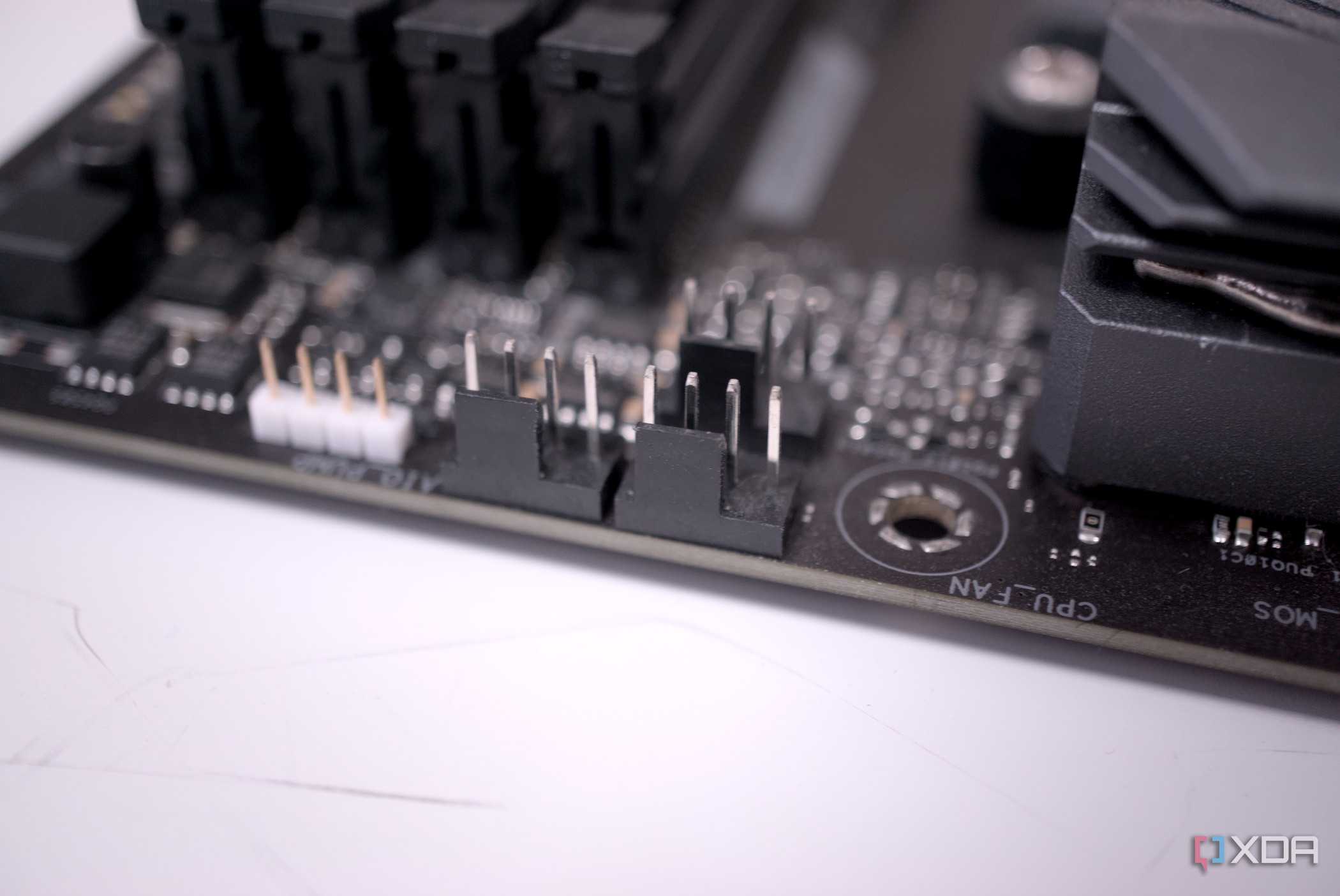 Asus ROG Strix X570-E Gaming CPU fan header