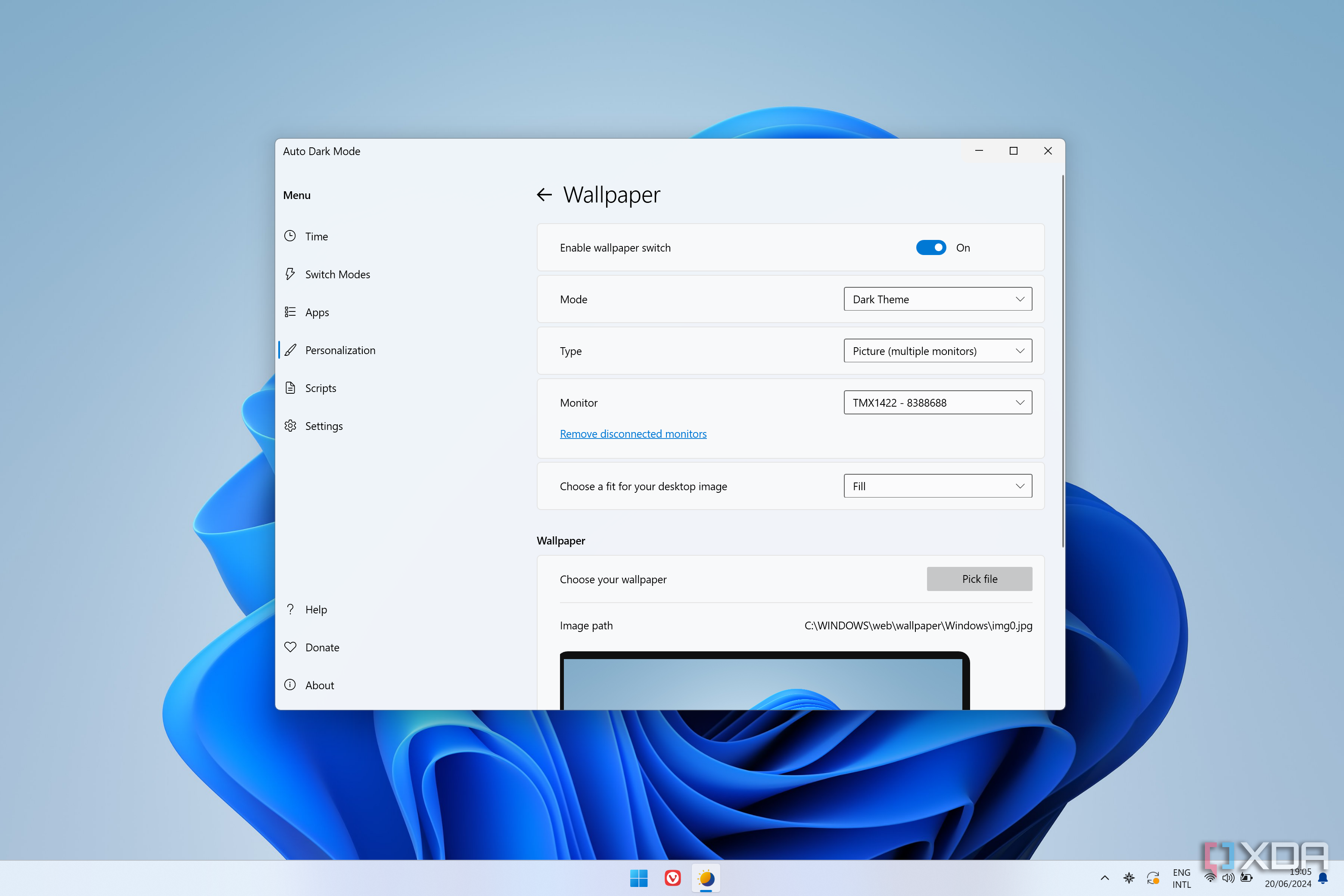 Screenshot of wallpaper settings in Auto Dark Mode