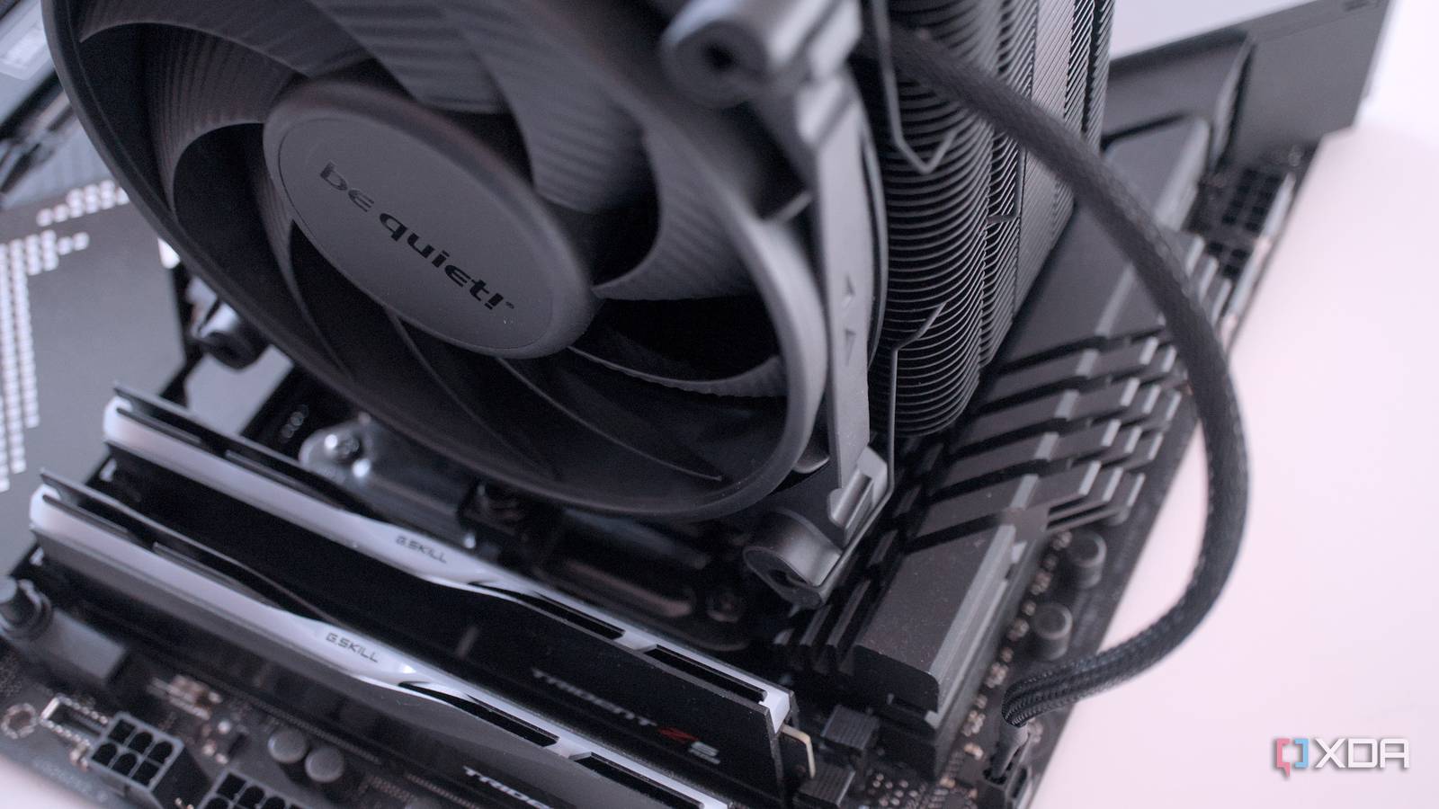 Close-up of the be quiet! Dark Rock 5 cable