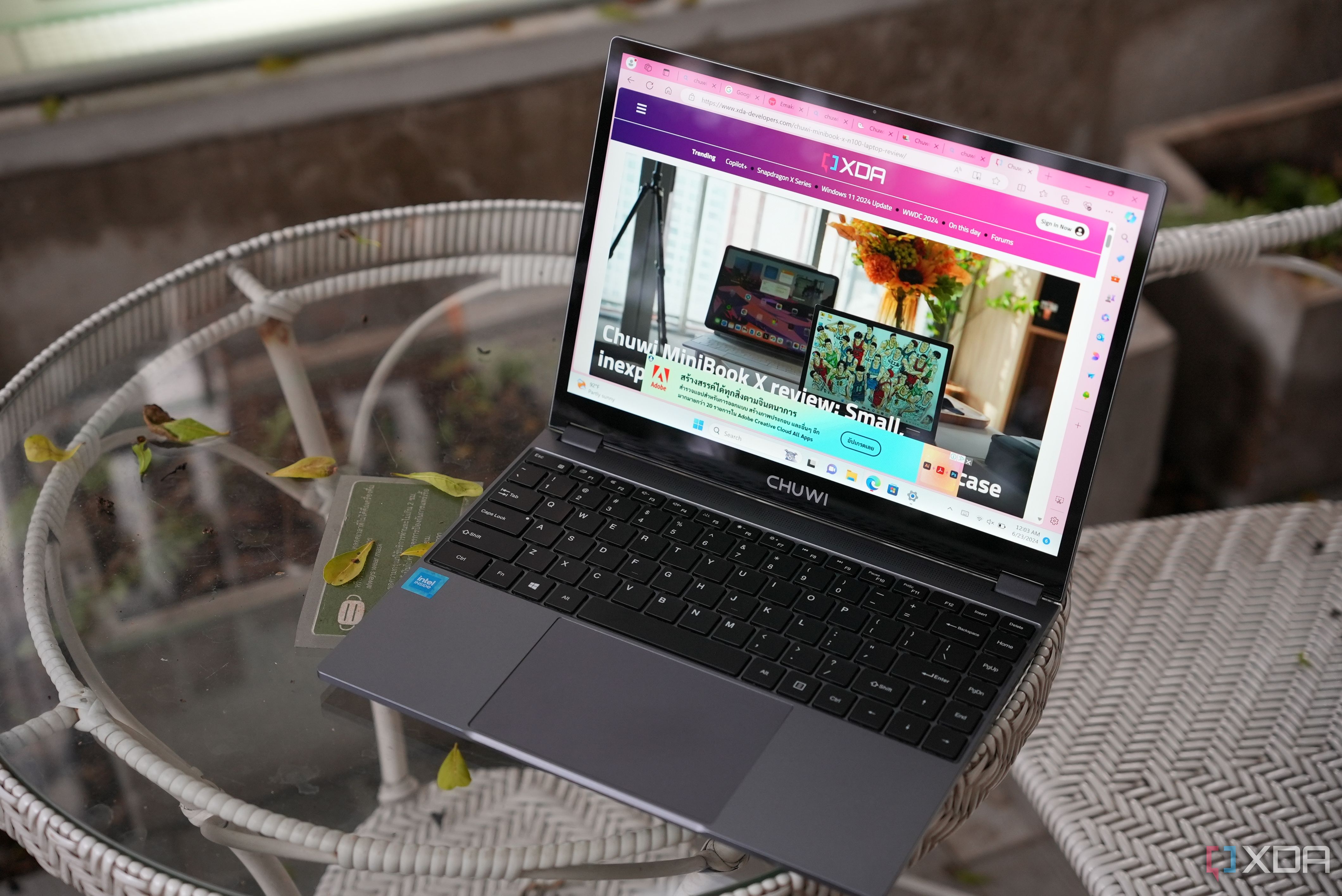 CHUWI FreeBook　タイプ:CW1557 Chuwi FreeBook is a 13.5 inch convertible with an Intel Celeron