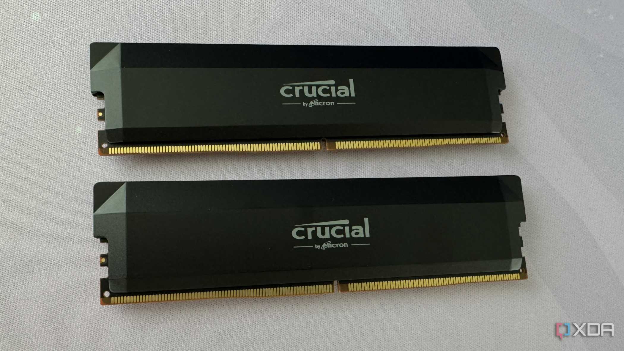 An image of crucial pro overclocking ddr5-6000 ram kit centered on a deskmat.