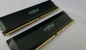 Crucial Pro Overclocking DDR5-6000 RAM kit on Desk Mat