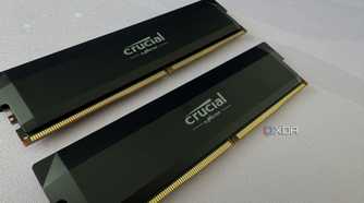 Crucial Pro Overclocking DDR5-6000 RAM kit on Desk Mat