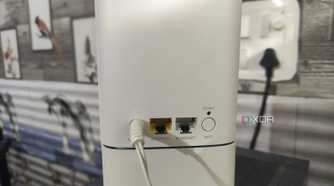 The Ethernet ports of a M15/2 Eagle Pro AI Mesh router
