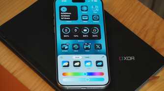 A customizable iOS 18 Home Screen.