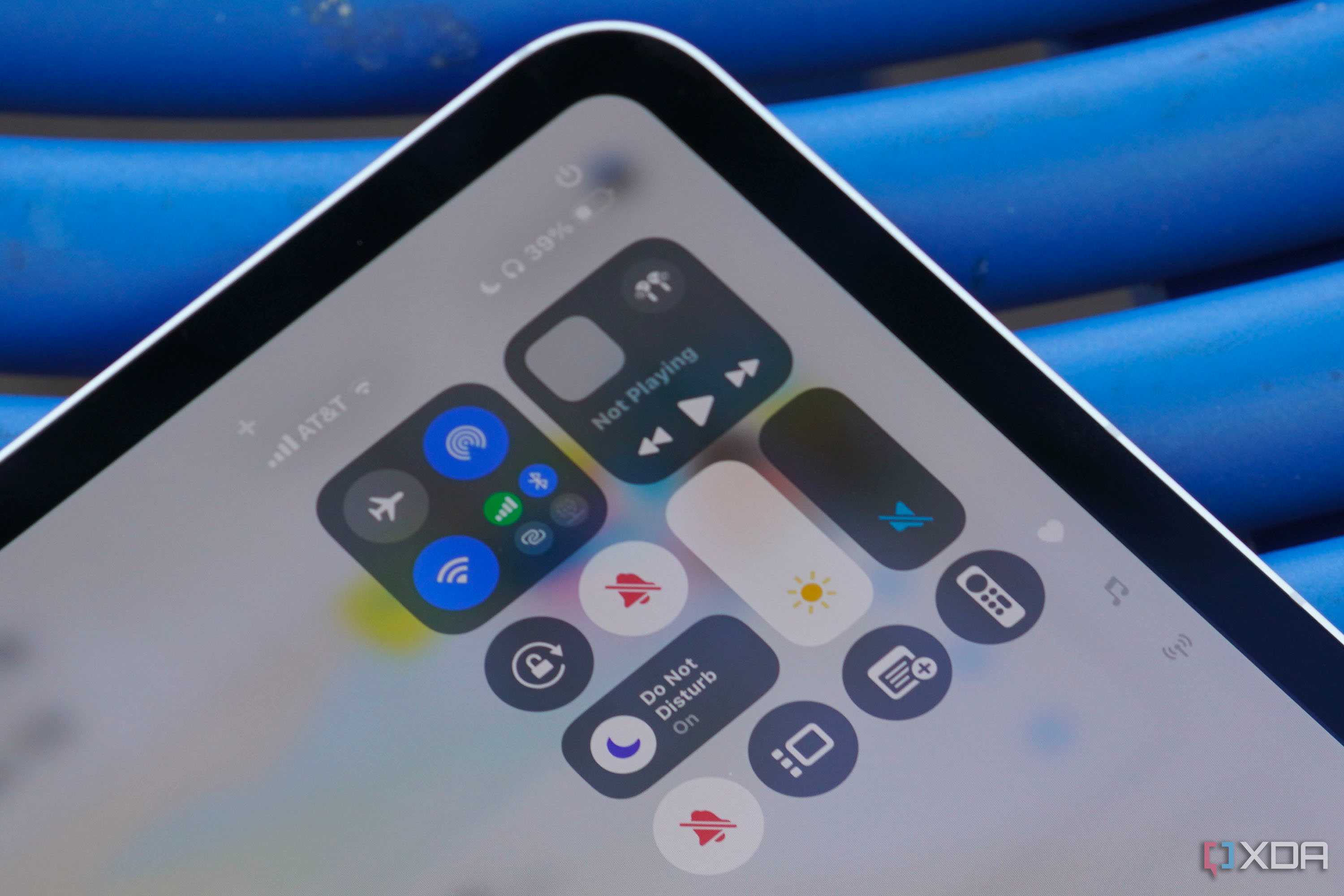 iPadOS 18 control center.