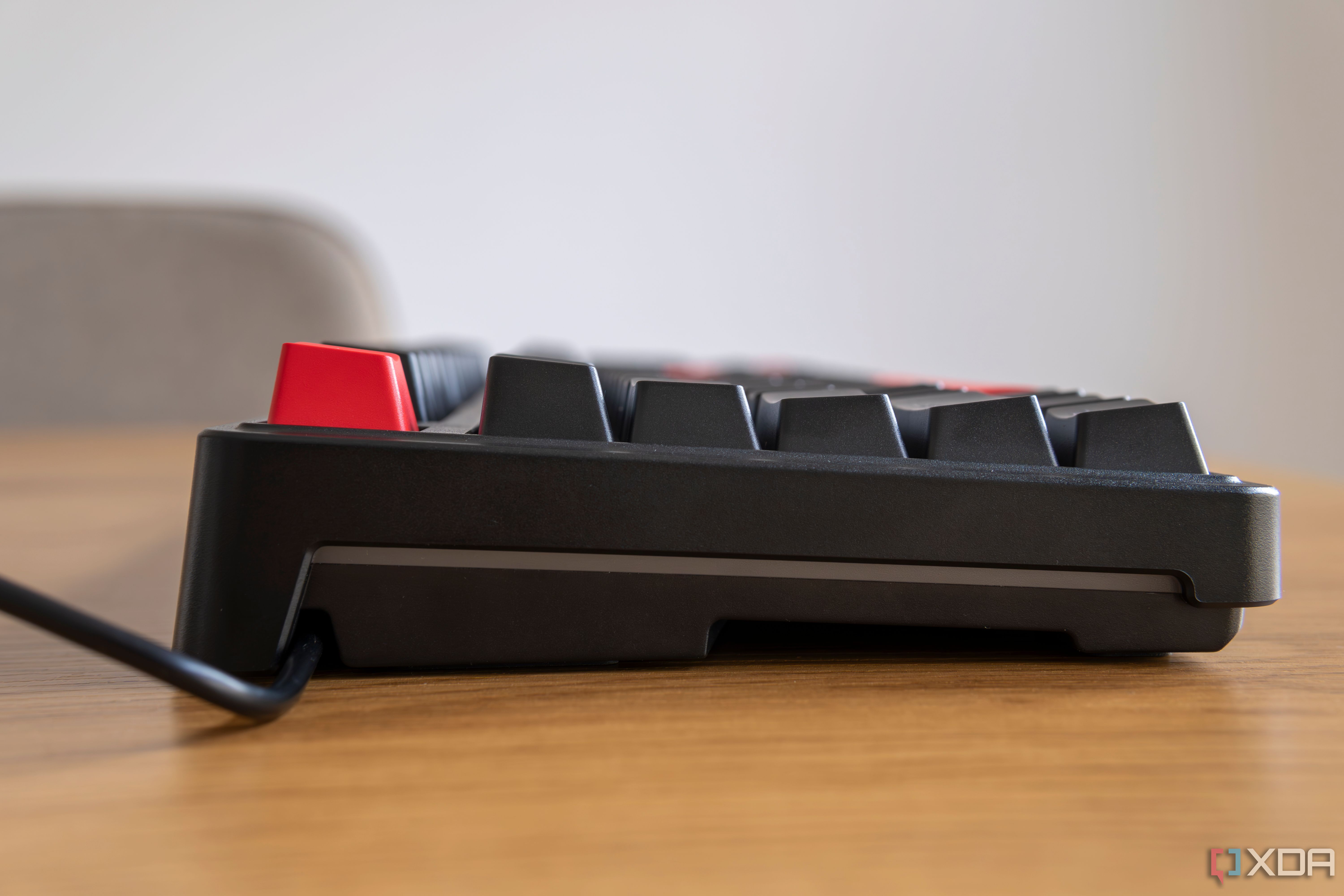 Left-side view of the Lemokey X3 with the light turned off