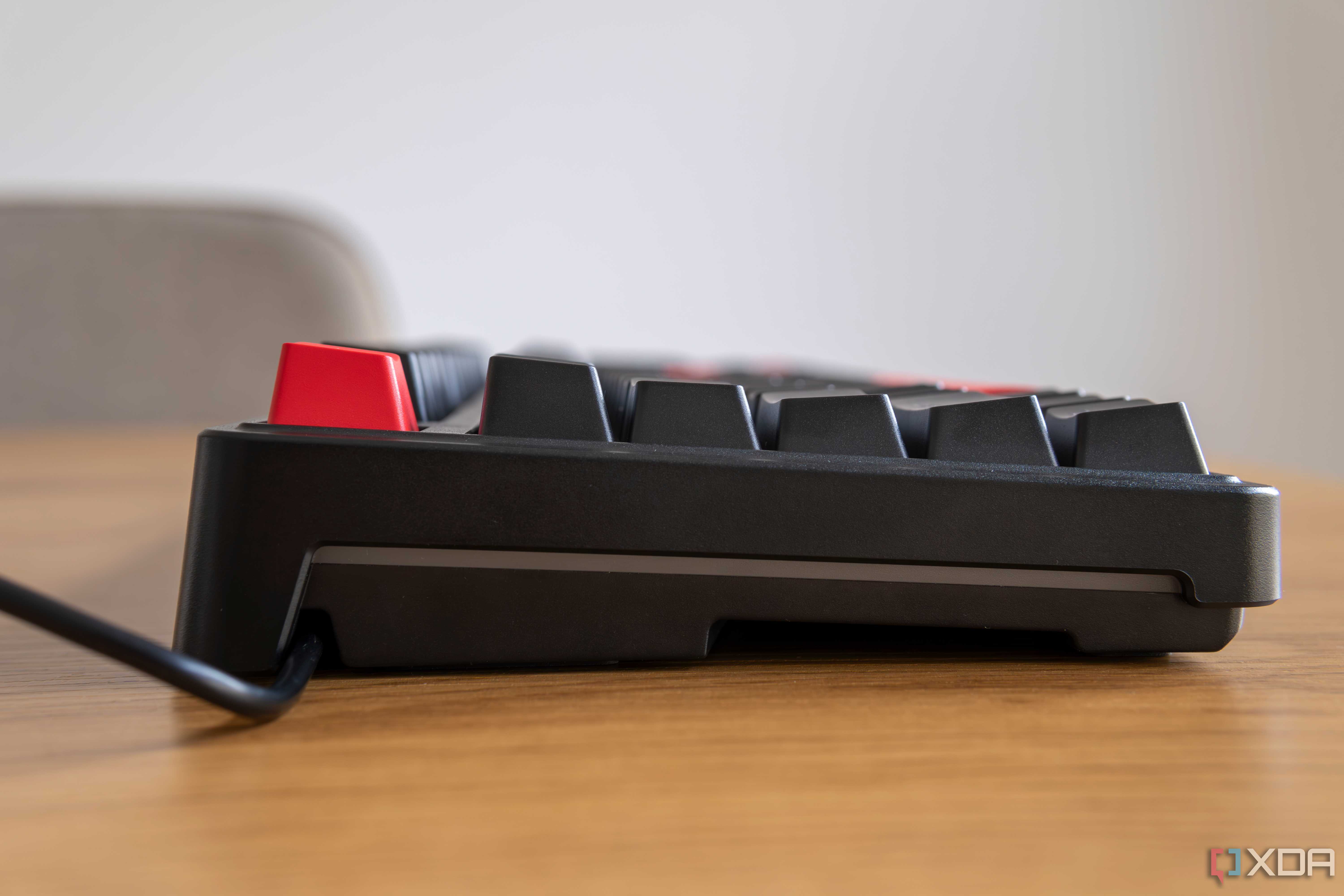 Left-side view of the Lemokey X3 with the light turned off