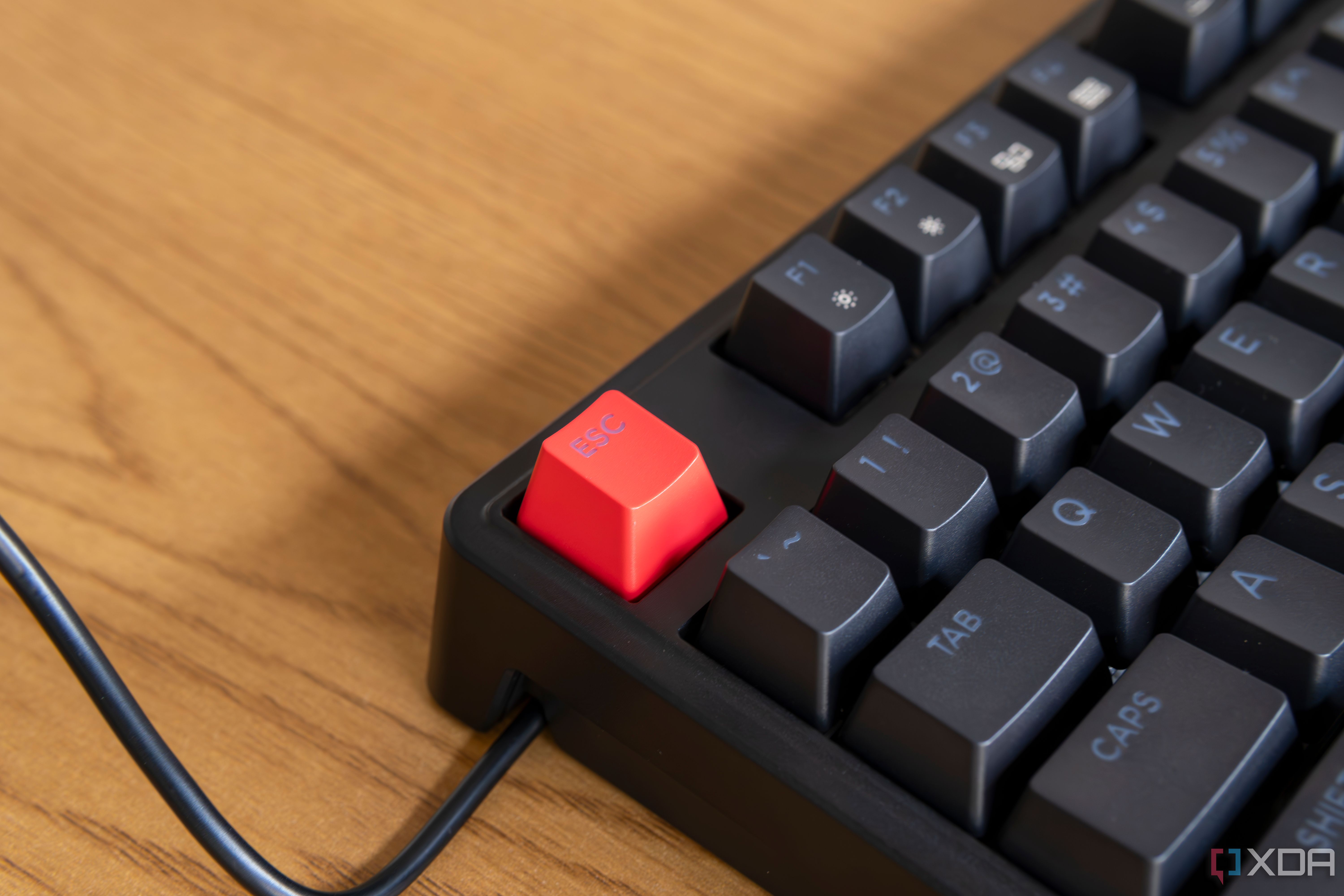 Close-up of the Escape key on the Lemokey X3