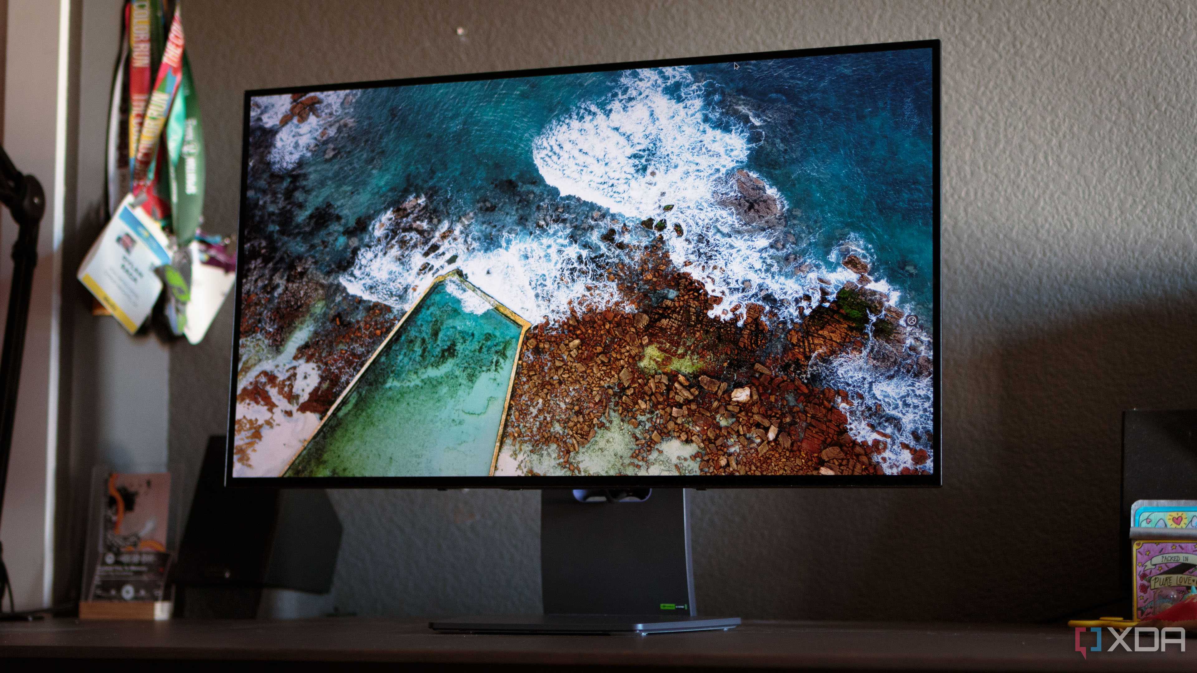 The front of the LG 32GS95UE.