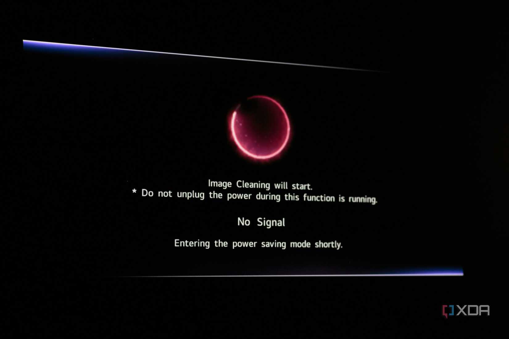 The image cleaning prompt on the LG 32GS95UE.