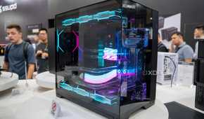 Lian Li 011 Vision (2)