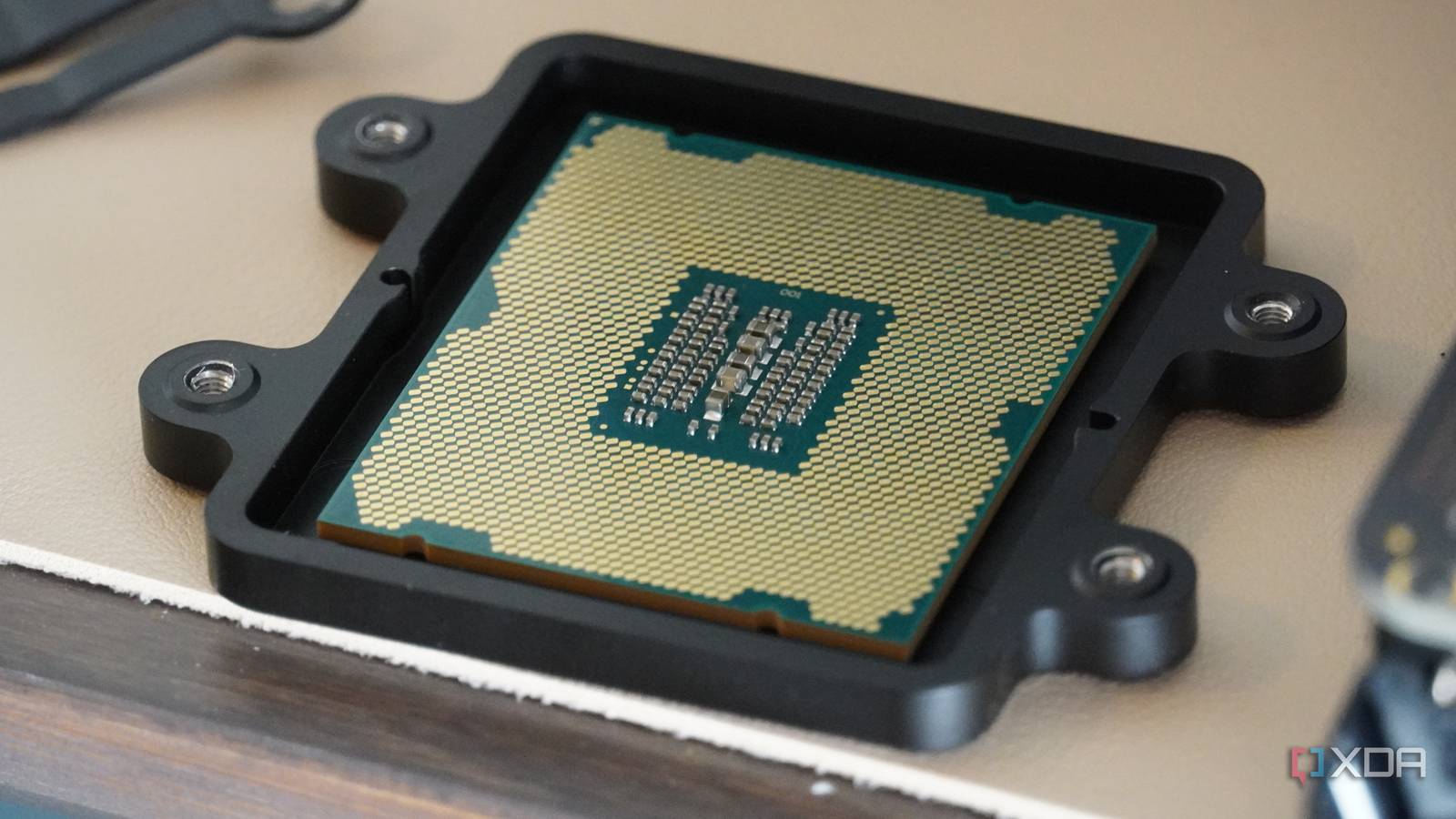 Xzon Pc While you could use an old Xeon CPU for a gaming PC, here’s why you ...