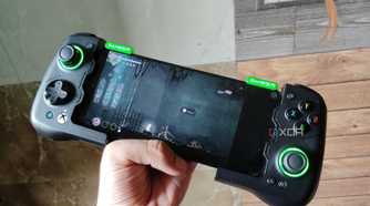 Ender Lilies running on a Poco F5 via Mobox, with a GameSir X4 Aileron controller connected to the phone
