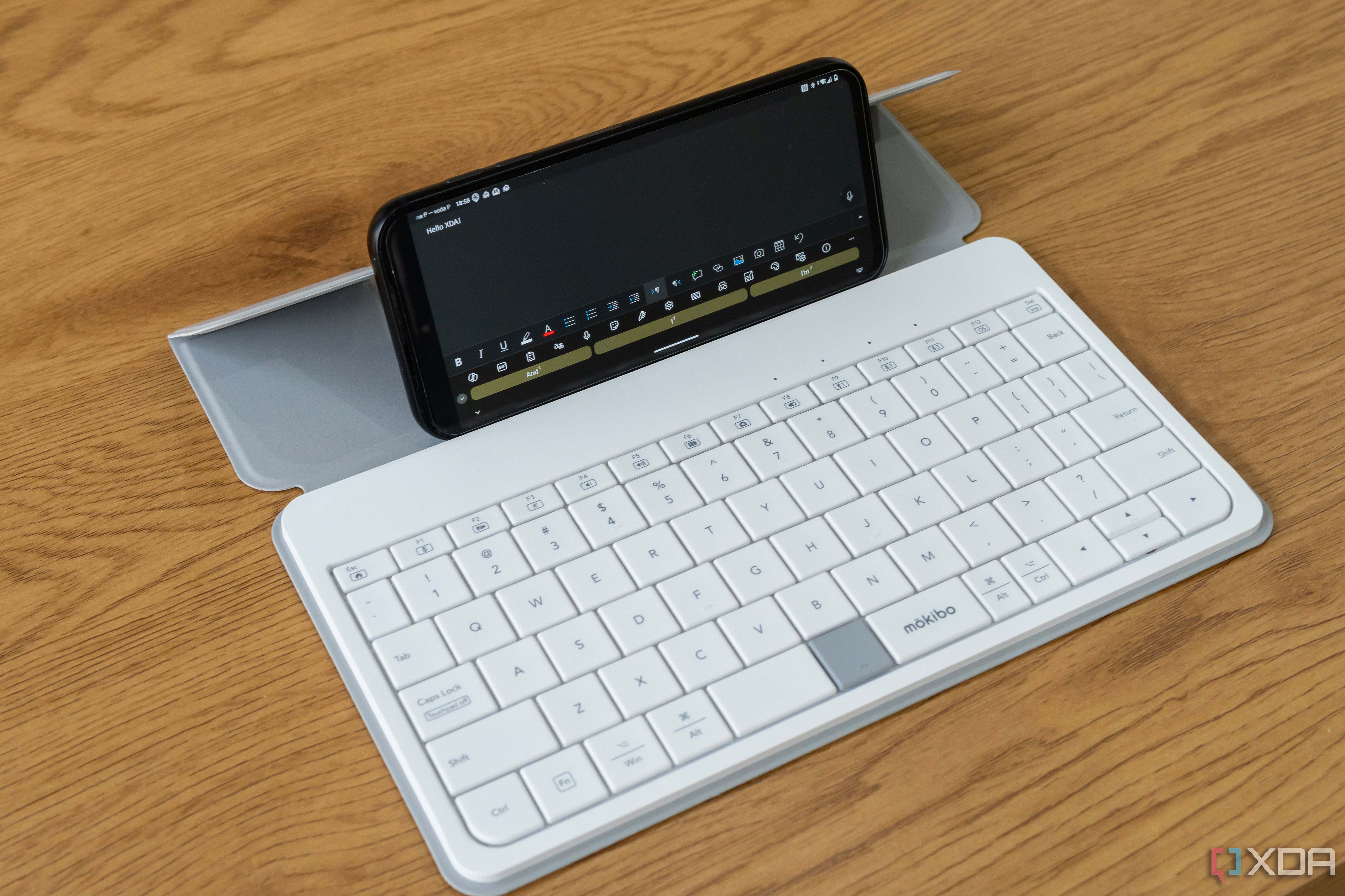 Mokibo Fusion Keyboard review: Giving you a bigger trackpad