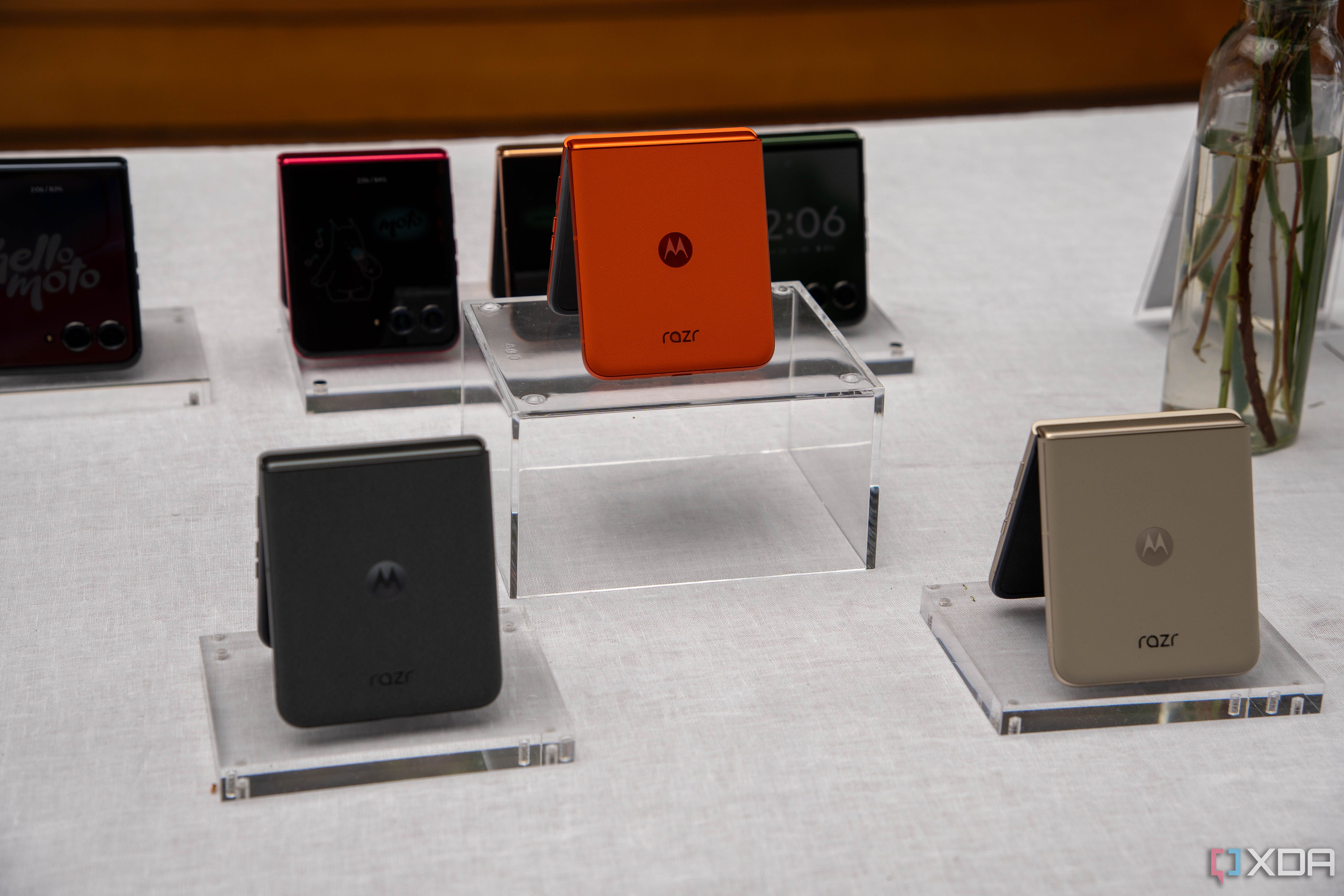 Hands on: The Motorola Razr (2024) sets the bar for foldable flip ...