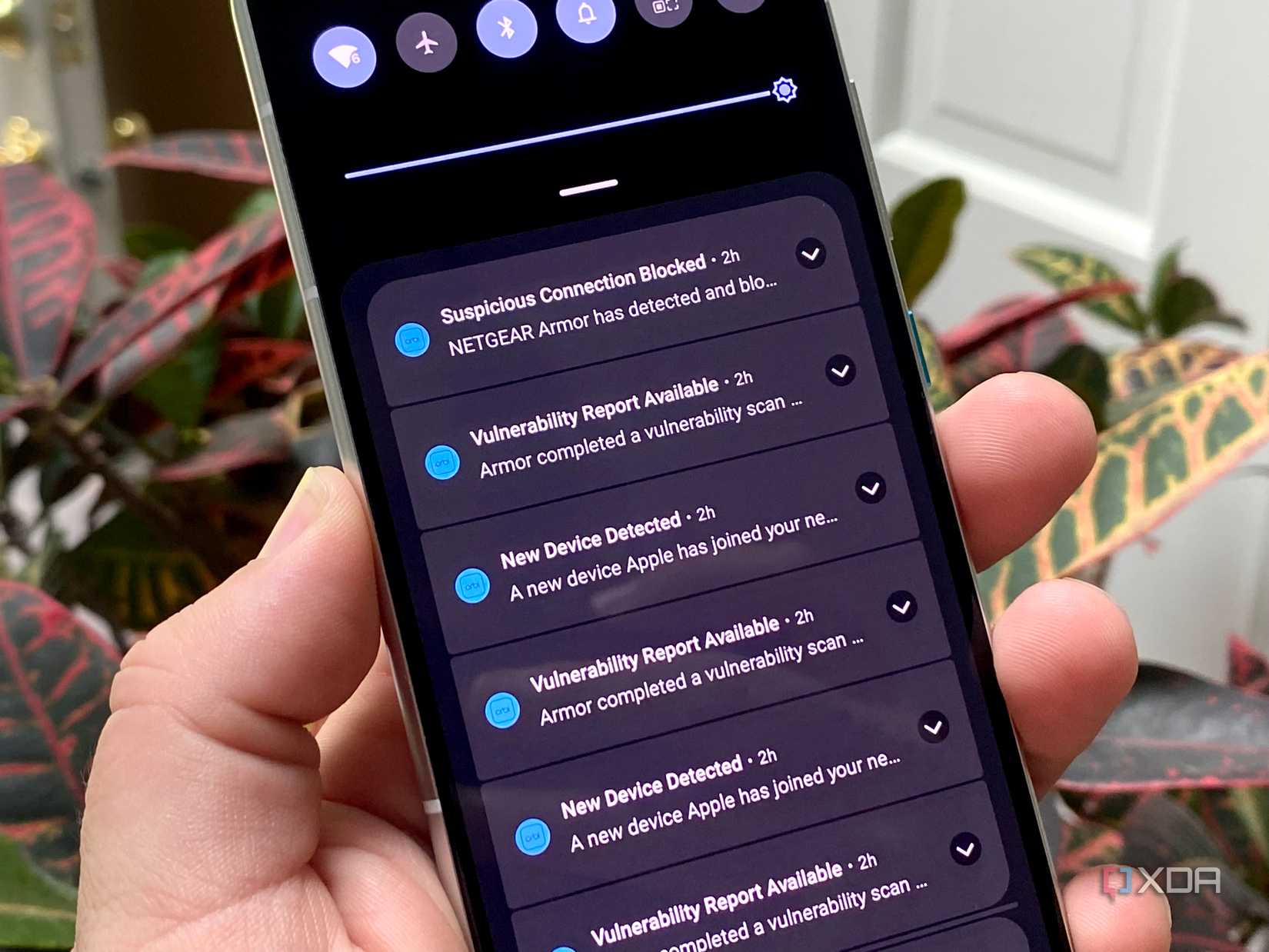 Netgear Armor notifications for vulnerabilities, scans, and new device connections