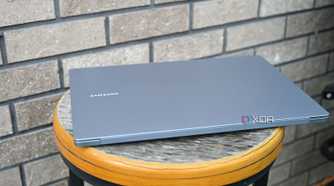 Closed shot of Samsung Galaxy Book 4 Edge