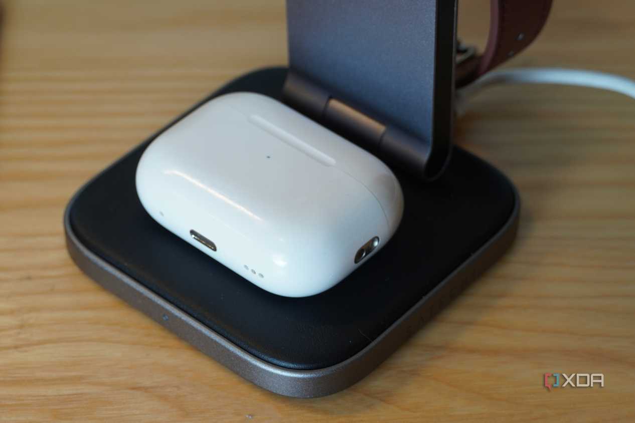 The The Satechi Wireless Foldable Charger base charging AirPods.