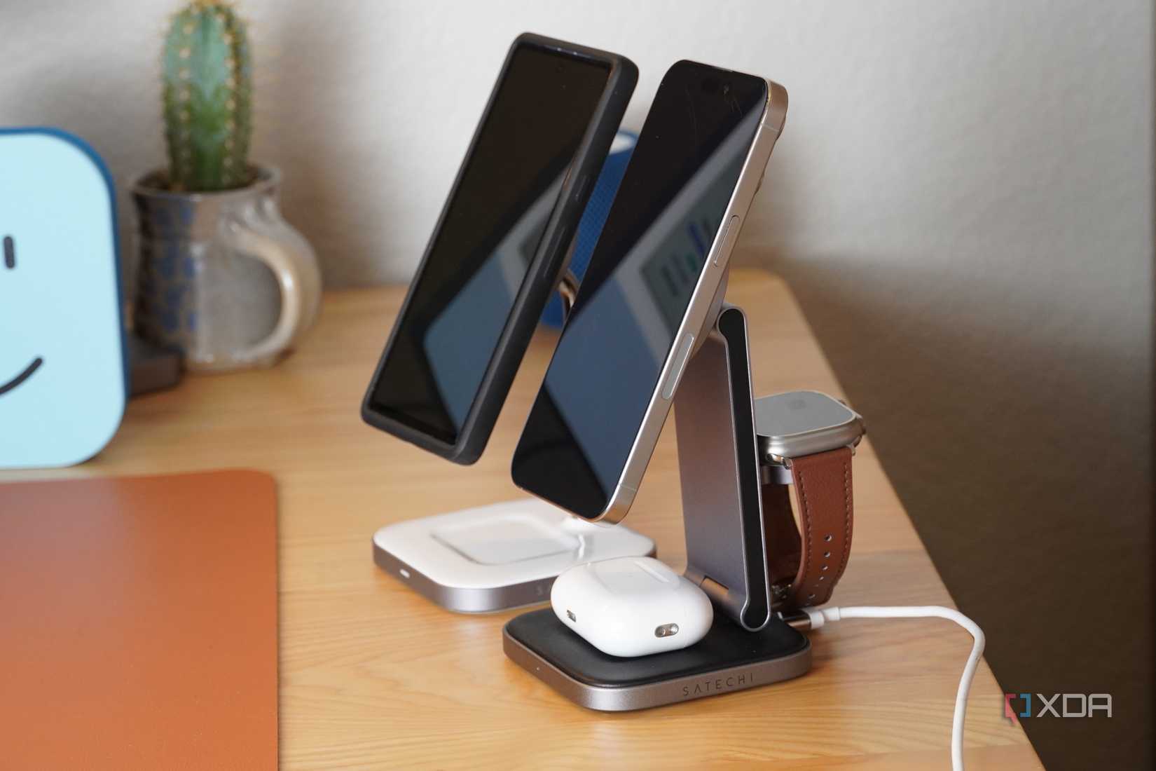 Satechi Apple Docking Station Ipad Satechi 3-in-1 Foldable Qi2