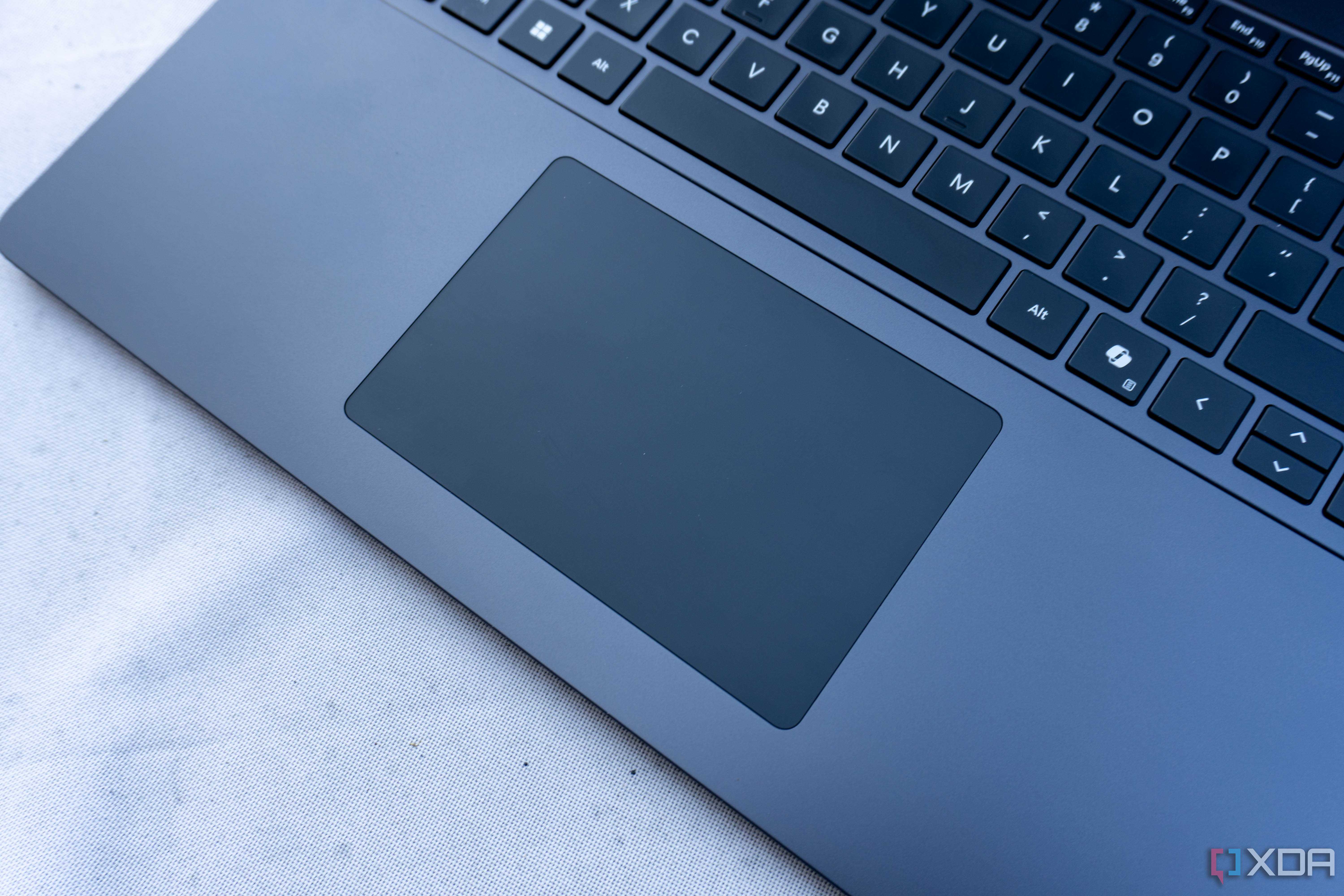 Surface Laptop 7-10