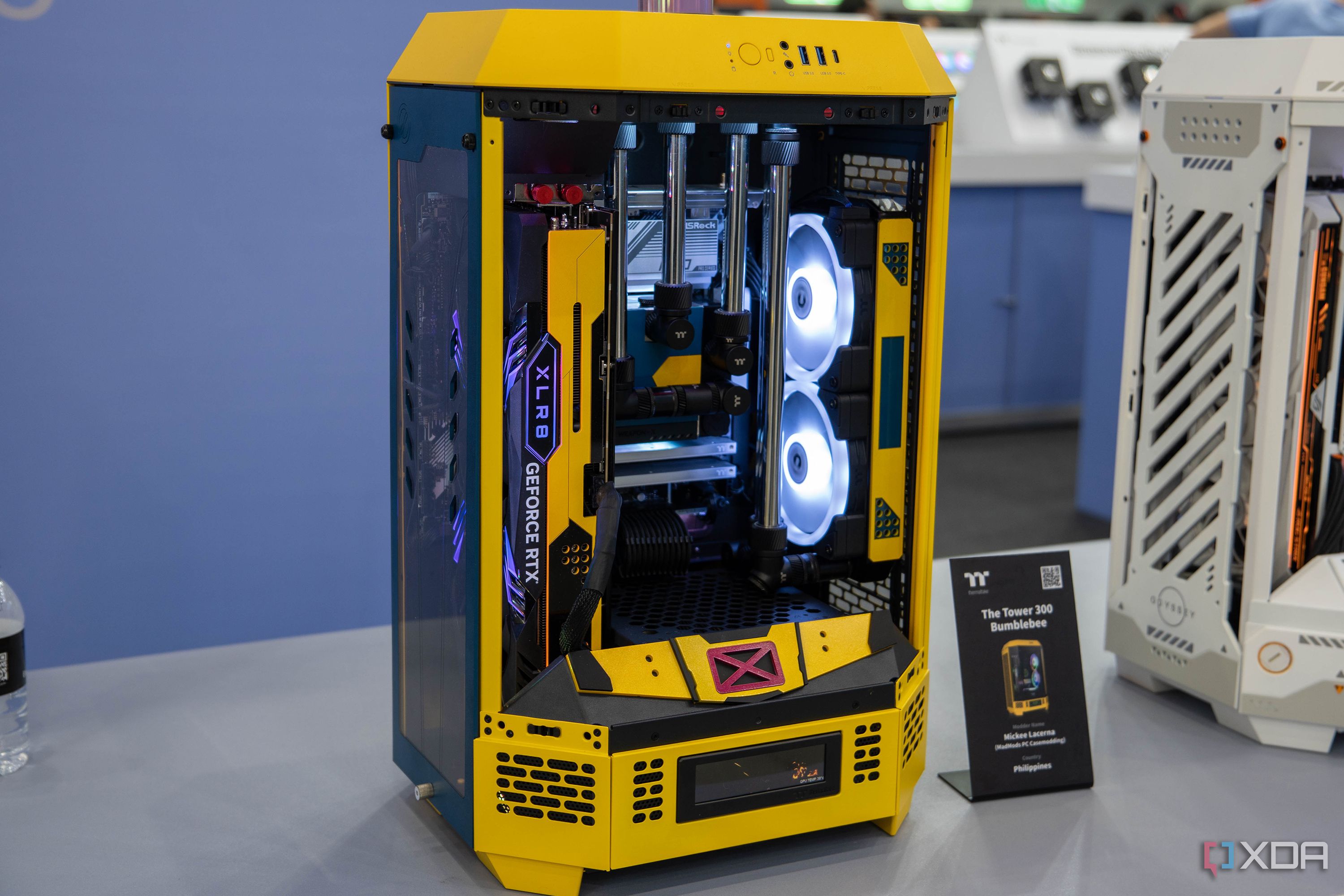 Thermaltake Tower 300 Bumblebee (1)