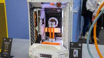 Thermaltake Tower 300 Snow (1)