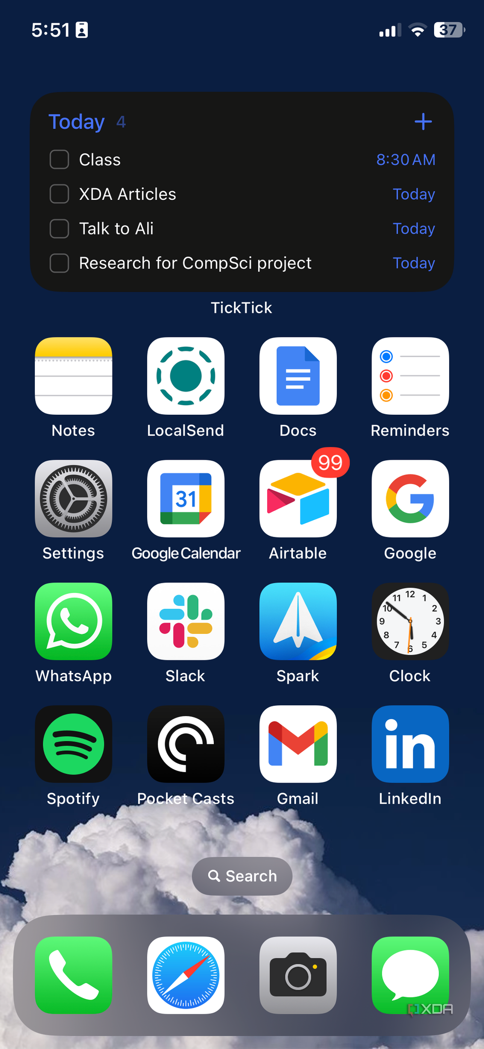 TickTick iOS app screeshot that shows the widget on iPhone homescreen