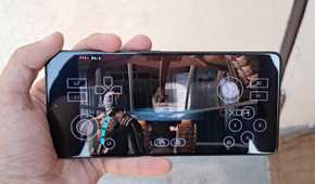 A Poco F5 running Dead Space on Winlator
