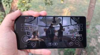A Poco F5 running Dead Space on Winlator