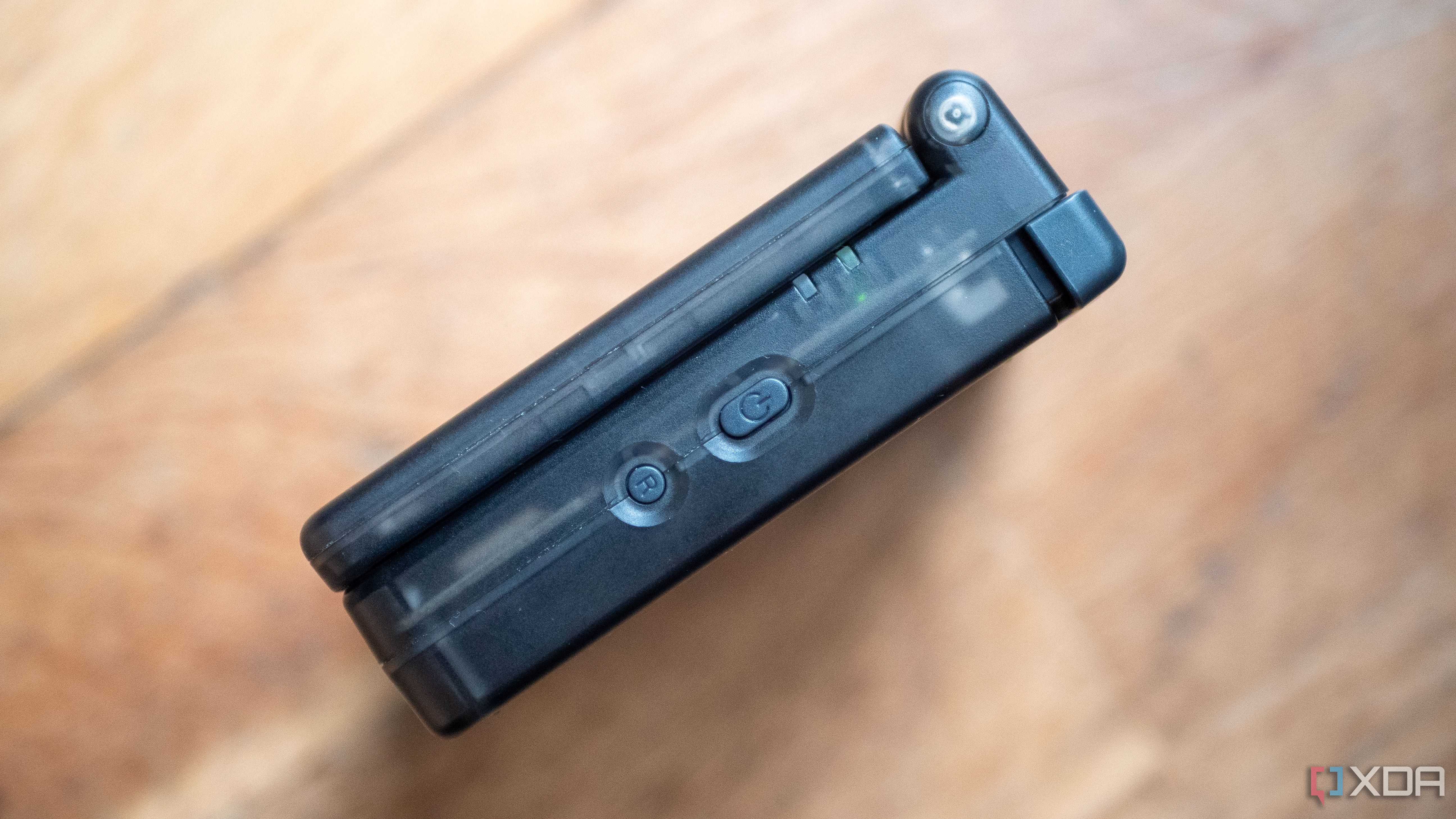 Anbernic-RG35XXSP-6