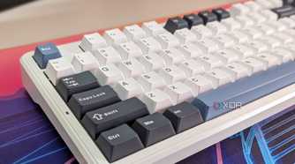 Cloe-up of a keyboard from a side angle