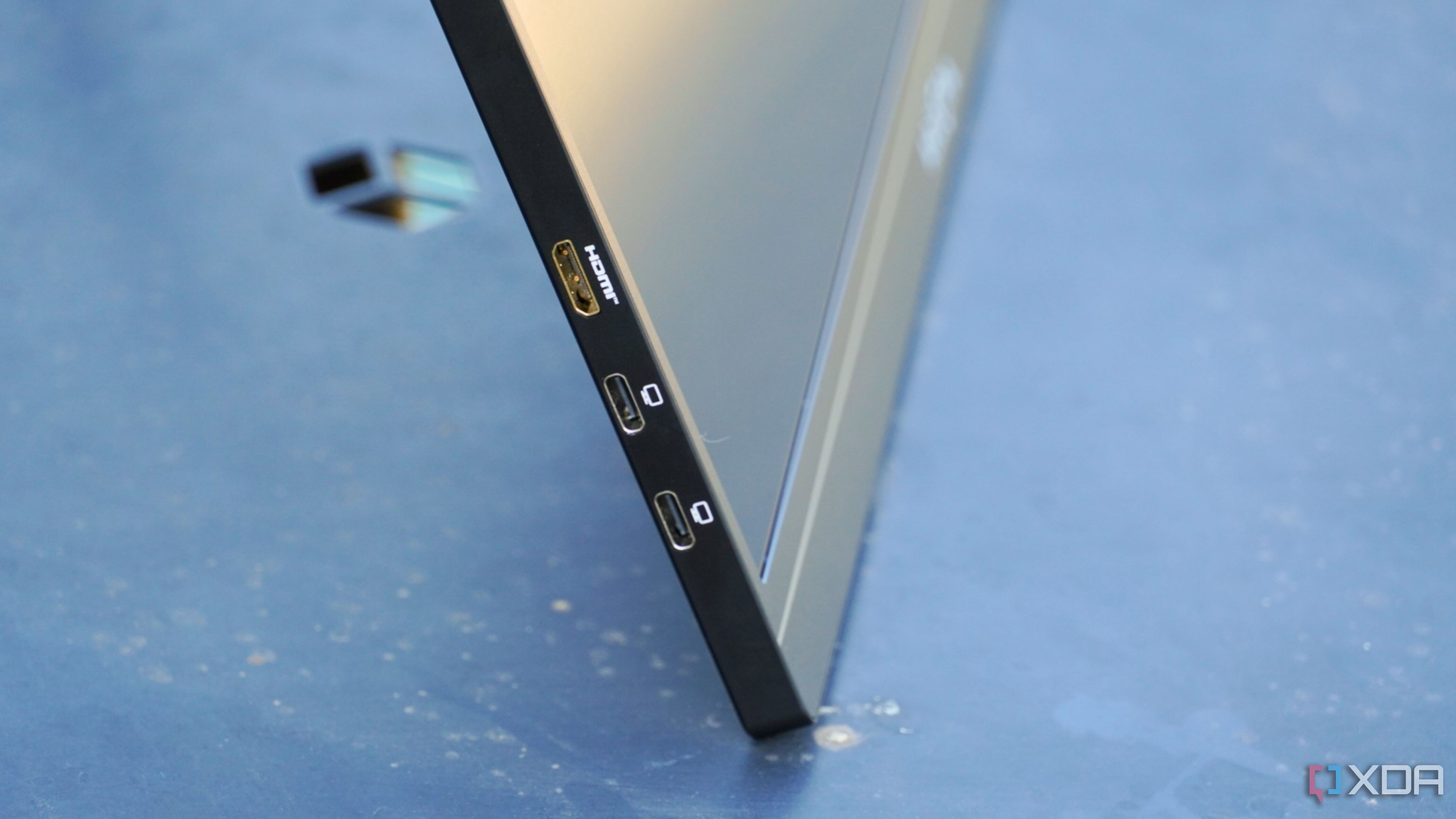 The ports on the Arzopa portable monitor.