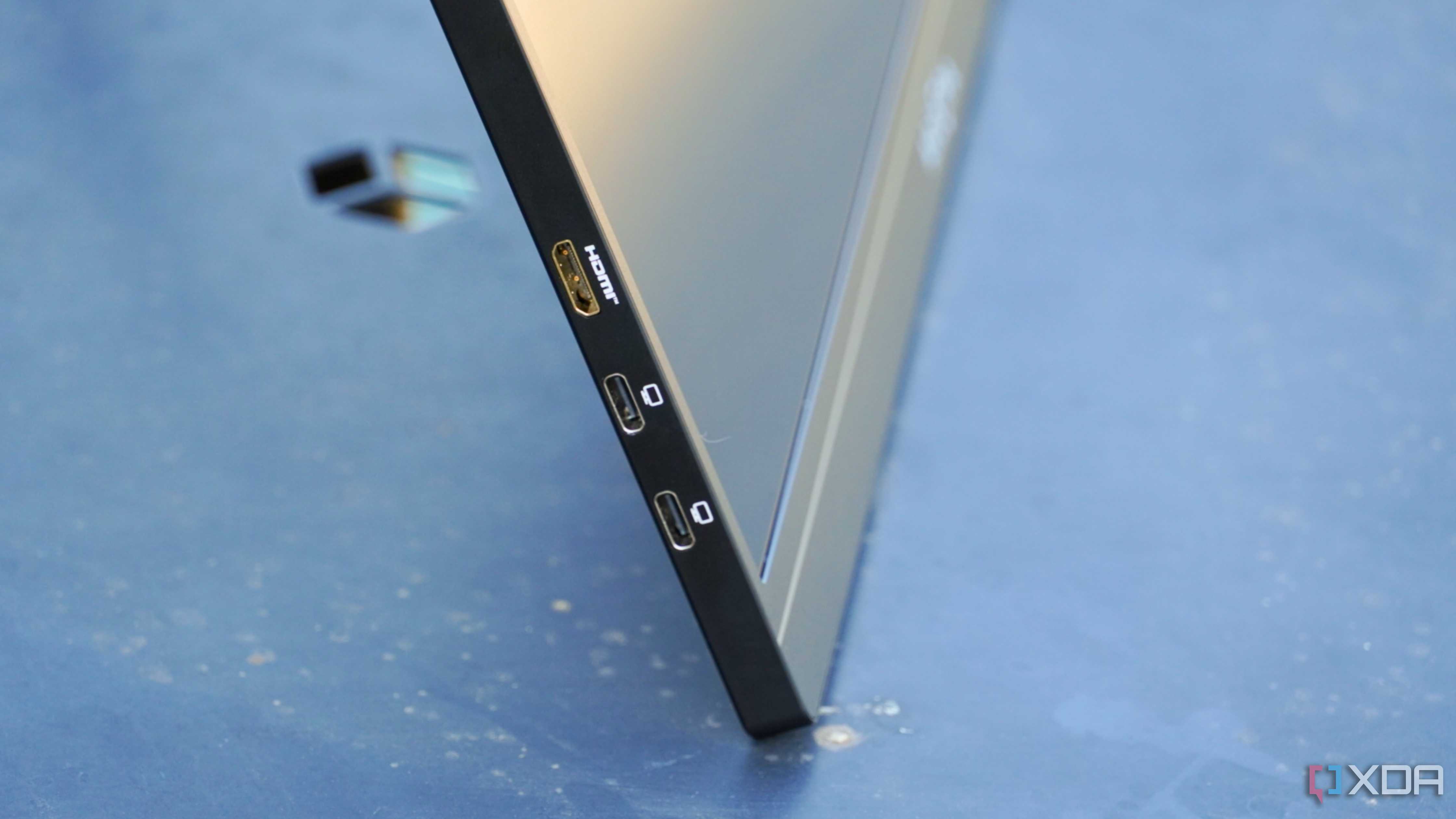The ports on the Arzopa portable monitor.