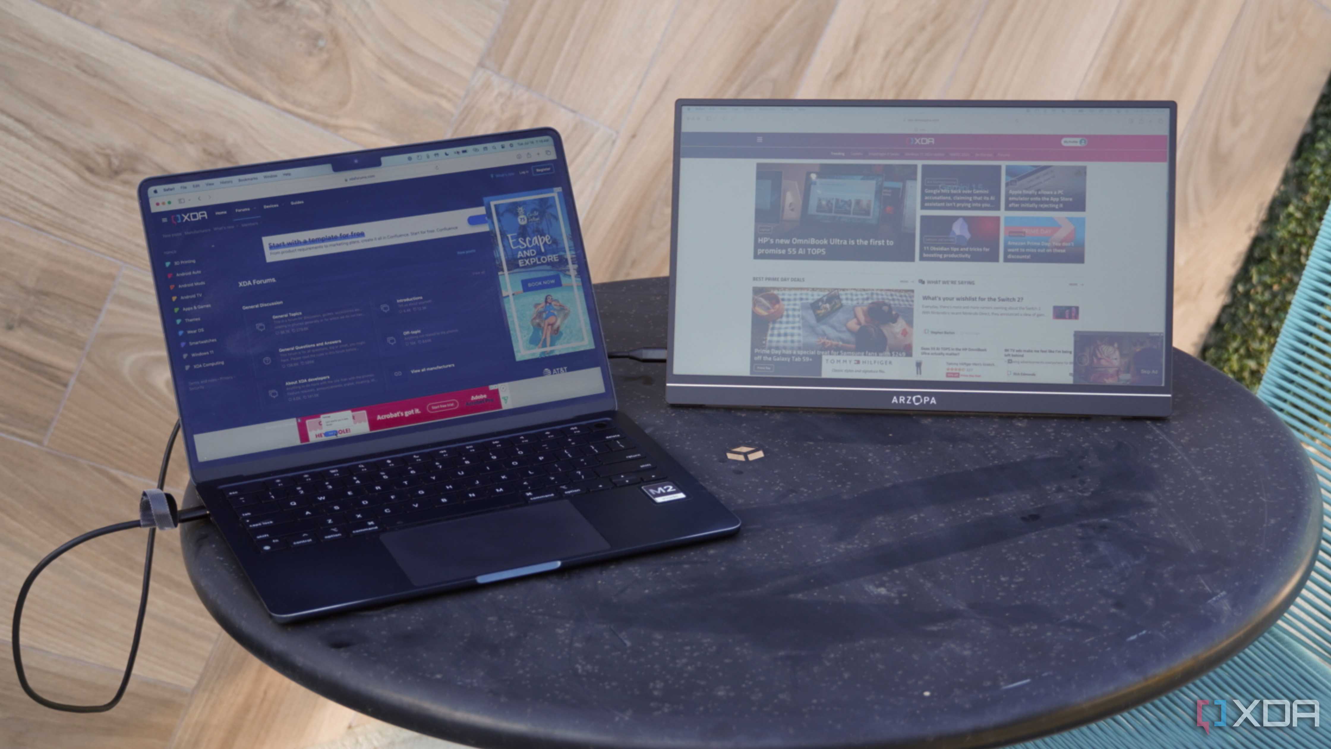The Arzopa portable monitor connected to a MacBook Air.