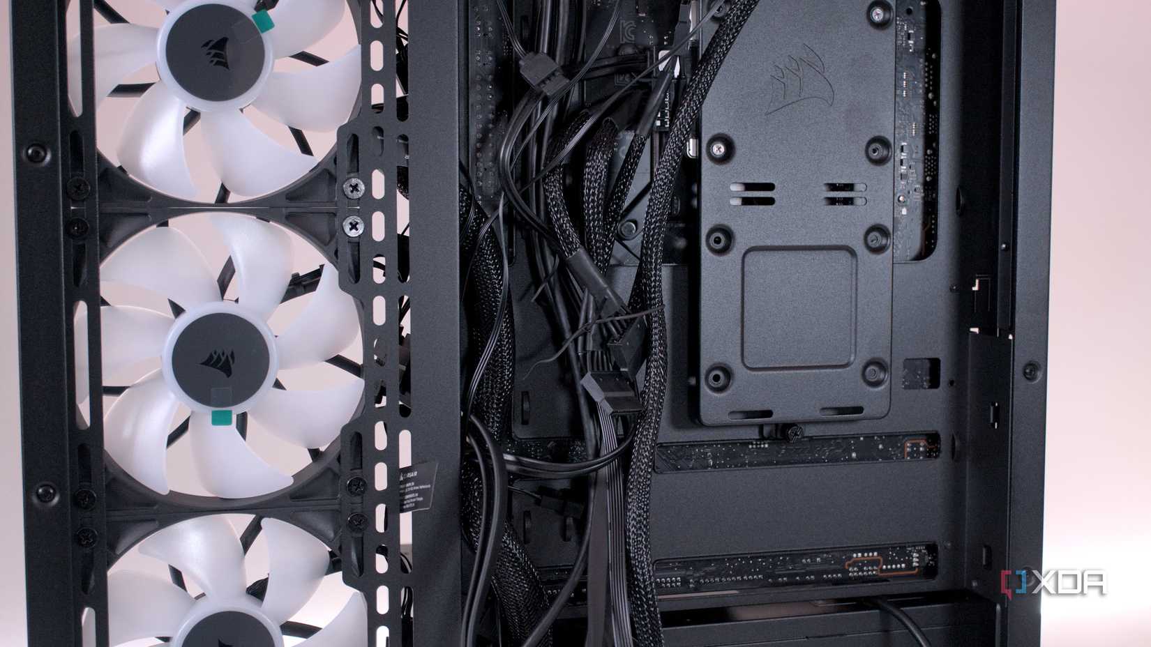 Cable routing inside the Corsair 3500X ARGB