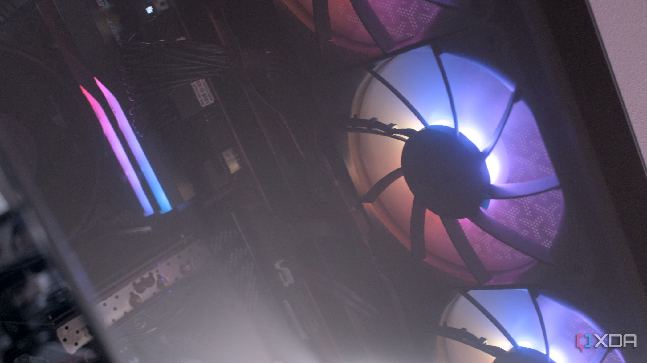 corsair-3500x-argb-installed-pc-powered-fans-close