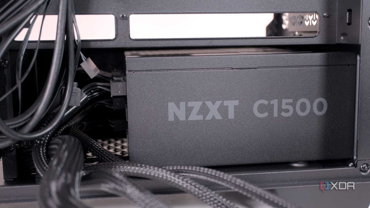 Installing a PSU inside the Corsair 3500X ARGB