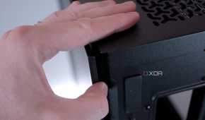 Removing the Corsair 3500X ARGB side panel