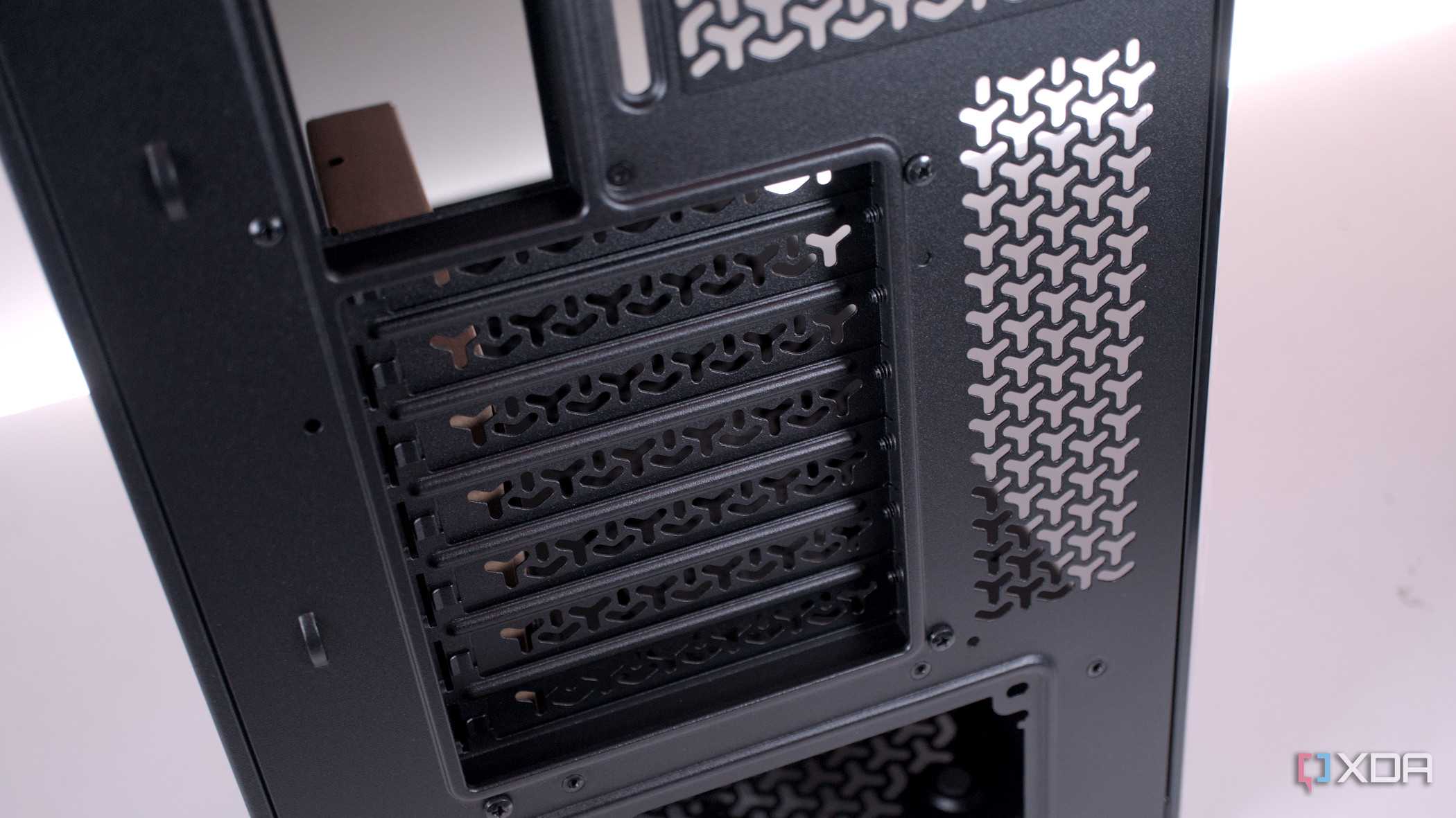 Corsair 3500X ARGB rear