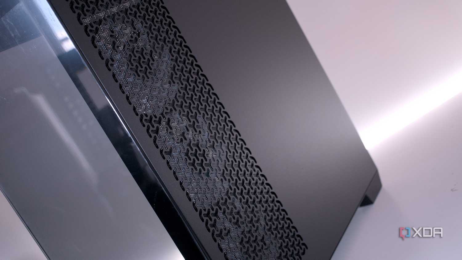 Side view of the Corsair 3500X ARGB