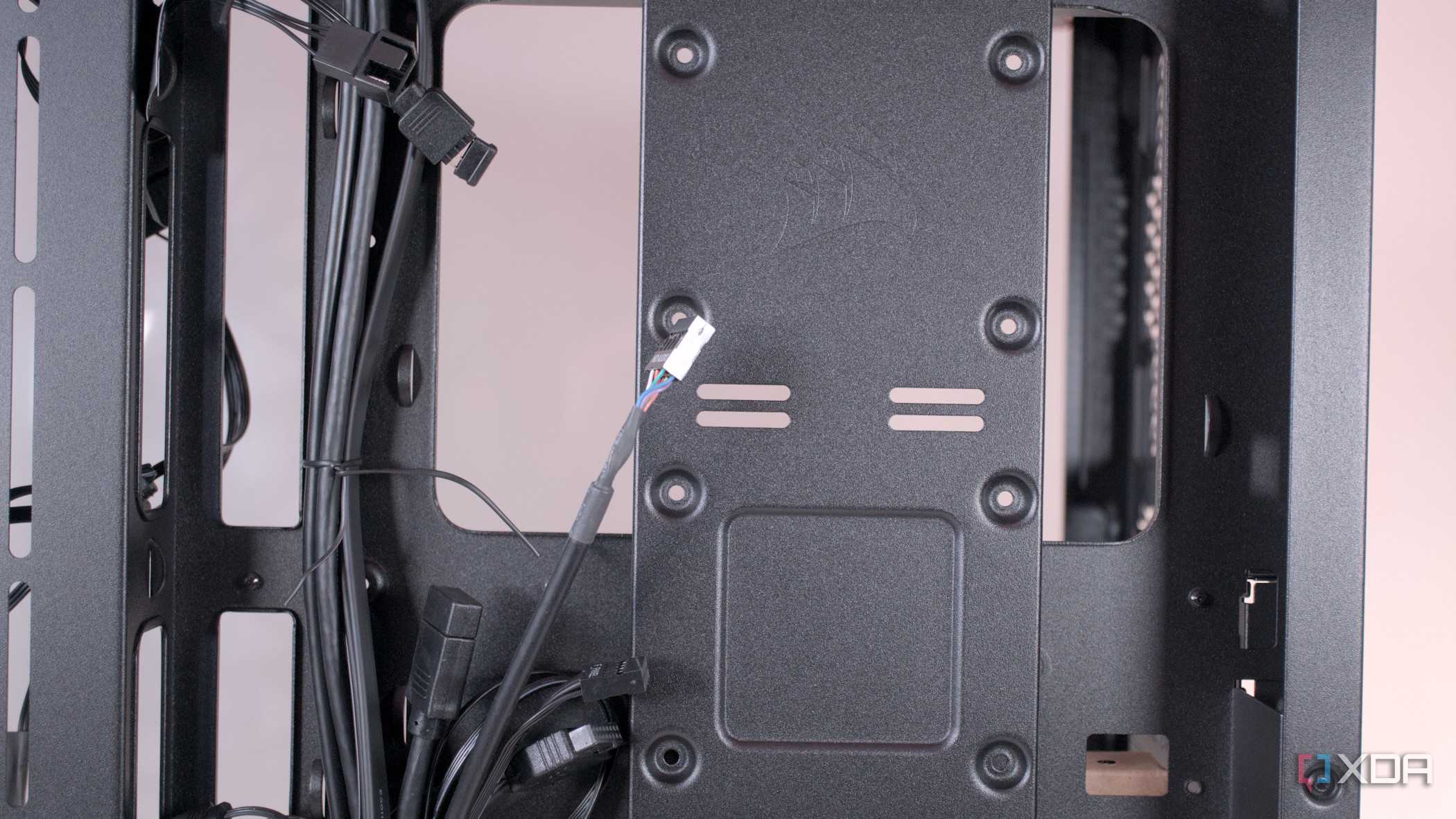 corsair-3500x-argb-ssd-mounting