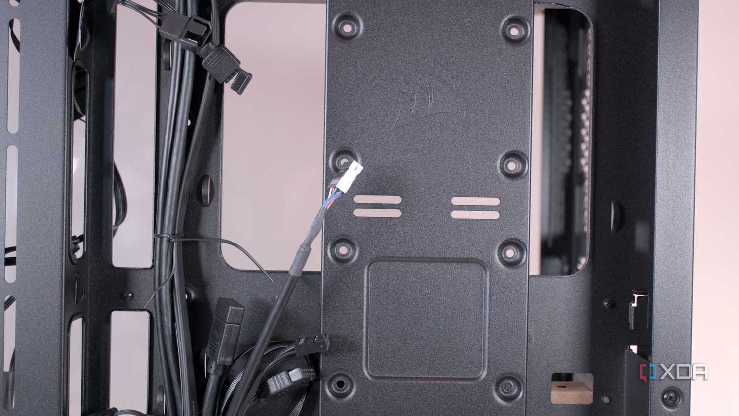 corsair-3500x-argb-ssd-mounting
