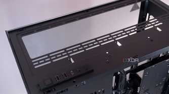 Top radiator mount inside the Corsair 3500X ARGB